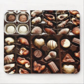 生命はチョコレート菓子のデザートの箱のようです マウスパッド (正面)