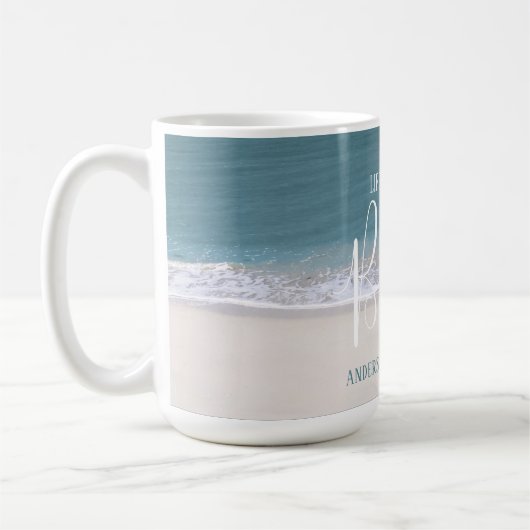 生命はビーチ|の水および砂の写真でよりよいです コーヒーマグカップ (左)
