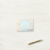 生命は始まります ポストイット (デスク上)
