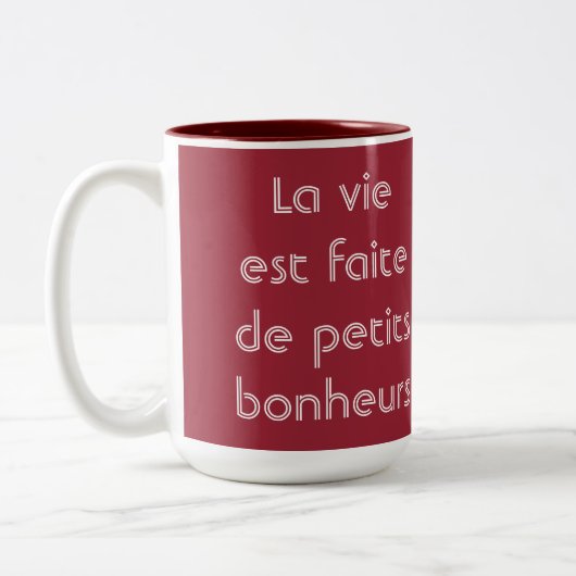 生命は小さい喜びのフランス人の引用文から成っています ツートーンマグカップ (左)