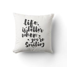 生命は微笑するとき-感動的な枕よりよいです