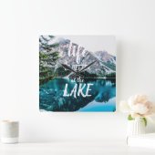 生命は湖でよりよいです スクエア壁時計 (ホーム)