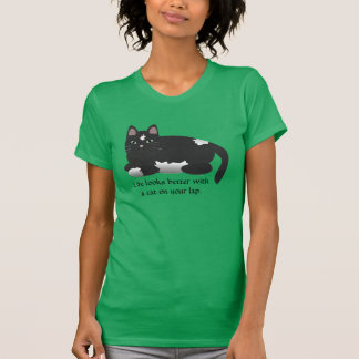 生命は猫のTシャツとよりよく見ます Tシャツ