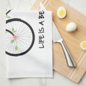 生命は美しい乗車、ヴィンテージの自転車です キッチンタオル (四つ折り)