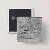 生命を与えているAtenを描写するレリーフ、浮き彫り 缶バッジ (正面&裏面)