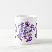 生命/Blume des Lebens -カメの紫色の花 コーヒーマグカップ (中央)