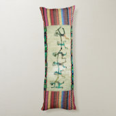 生地ストライプの模様I +ココペリ ボディピロー (裏面 (縦))