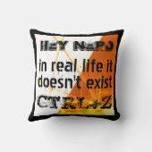 生実在活は元に戻さない、おたくバージョン – オレンジ クッション (裏面)