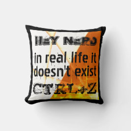 生実在活は元に戻さない、おたくバージョン – オレンジ クッション