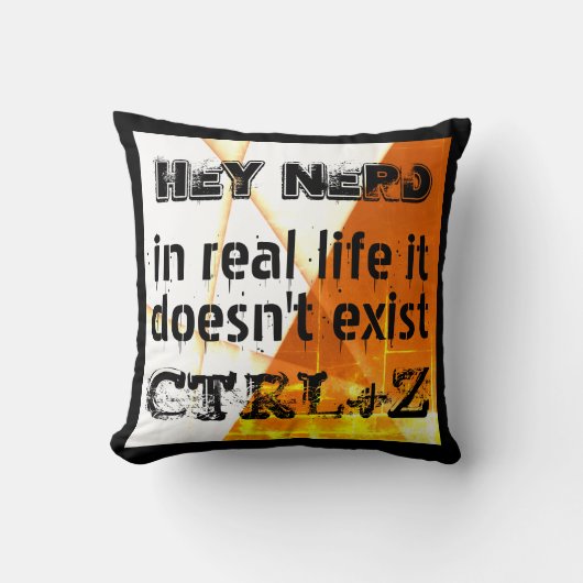 生実在活は元に戻さない、おたくバージョン – オレンジ クッション (正面)