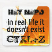 生実在活は元に戻さない、おたくバージョン – オレンジ マウスパッド (正面)