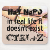 生実在活は元に戻さない、おたくバージョン – サーモン マウスパッド (正面)