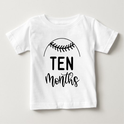 生後10ヶ月 野球 ベビーの成長記録 - ベビーTシャツ (正面)