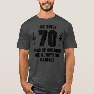 生後70歳のおもしろい最初の70歳 Tシャツ