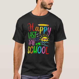 生徒と先生のための最終登校日おめでとう Tシャツ