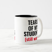 生徒の涙はひどいおもしろい先生 ツートーンマグカップ (正面右)