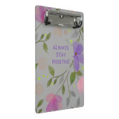 生徒前向きの紫フェミニンの花を咲かせる ミニクリップボード (アングル)