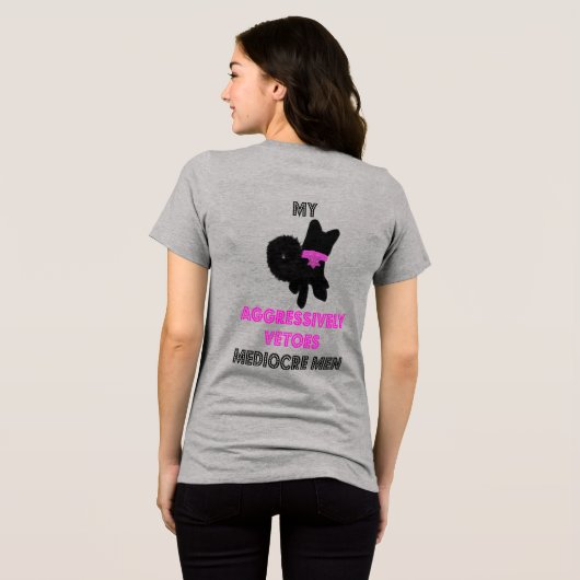 生意気なかわいい犬 トライブレンドTシャツ (裏面全面)