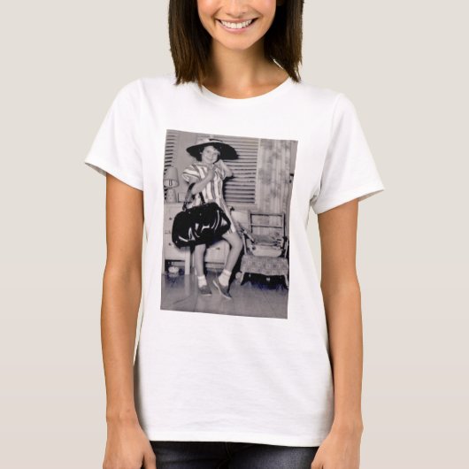 生意気なレディ Tシャツ (正面)