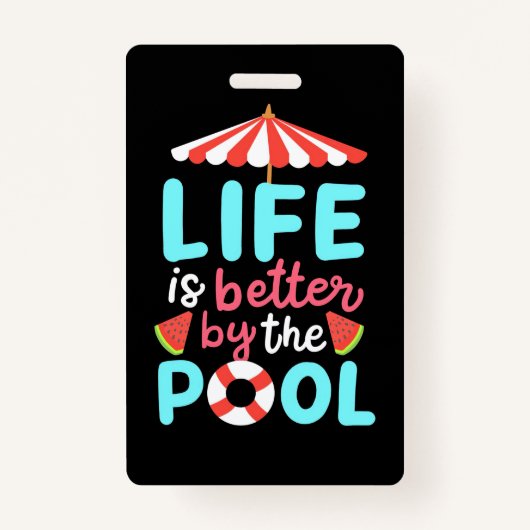 生活泳ぐ人はプールの方が良い バッジ (正面)