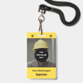 生物学的災害［有害物質］業界 – 黒（黄色の背景ID） バッジ (正面（ネックストラップ付）)