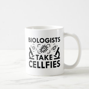 生物学者が地下室に入る コーヒーマグカップ