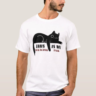 生産的な顔です – 笑える怠け猫のイラスト Tシャツ
