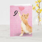 生誕祭の9回目のタビーネコ カード (黄色い花)