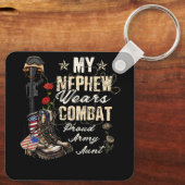 甥は軍靴の軍服を着誇りを持ったている キーホルダー (裏面)