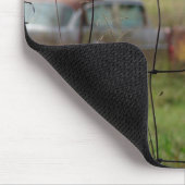 田園地帯で車遠くにやトラックが錆びる マウスパッド (コーナー)