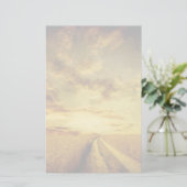 田畑を通る田舎の砂利道 便箋 (スタンド正面)