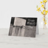 田舎のカントリーフェンスがハッピーマザーズデーに カード (黄色い花)