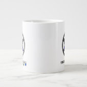 田舎のバッジ 白いコーヒーマグ ジャンボコーヒーマグカップ (正面)