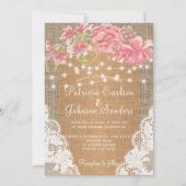 田舎のバーラップピンクの牡丹のライトとレース結婚の 招待状 (正面)