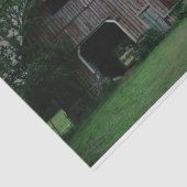 田舎の夕日の農場の風景を赤い納屋 薄葉紙