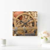 田舎の木製カートのカボチャとホイール スクエア壁時計 (ホーム)
