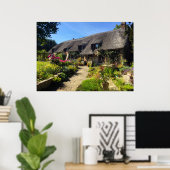 田舎の茅葺き屋根の小屋 ポスター (ホームオフィス)