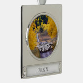 田舎道のヒツジ シルバープレートバナーオーナメント (右)