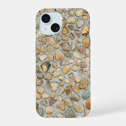 田舎風の小石石積みウォール iPhone 15ケース (裏面)
