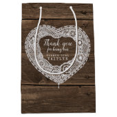 田舎風の木とレースの結婚式の引き出物バッグ ミディアムペーパーバッグ (正面)