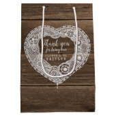 田舎風の木とレースの結婚式の引き出物バッグ ミディアムペーパーバッグ (裏面)