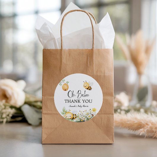 田舎風の花とデイジーの「Oh Babee Honey Bee」ベビーシャワー ラウンドシール