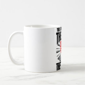 甲は乙より身をもって守るべし コーヒーマグカップ