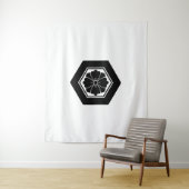 甲殻に剣・花角 タペストリー (インサイチュ)