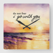 申命記31:6わたしは聖書と共に行くことを恐れてはいけない スクエア壁時計 (正面)