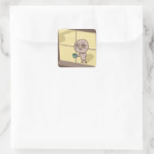 男おもしろいが窓のステッカーを凝視 スクエアシール (バッグ)