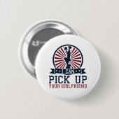 男おもしろいのチアリーダー私が彼女を迎え上げる 缶バッジ (正面&裏面)