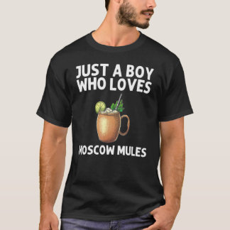 男のカッコいい子のためのモスクワラバMug Vodka Cotterl Tシャツ