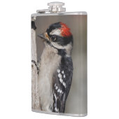 男のダウンしたウッドペッカーのプロフィール フラスク (左)