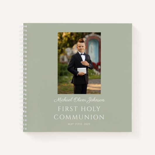 男のパーソナライズされた子の写真First Communion Guestbook ノートブック (正面)
